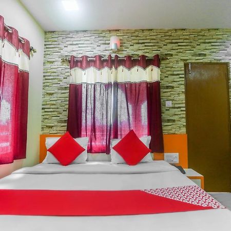 Oyo 60771 New Puri Hotel Dış mekan fotoğraf