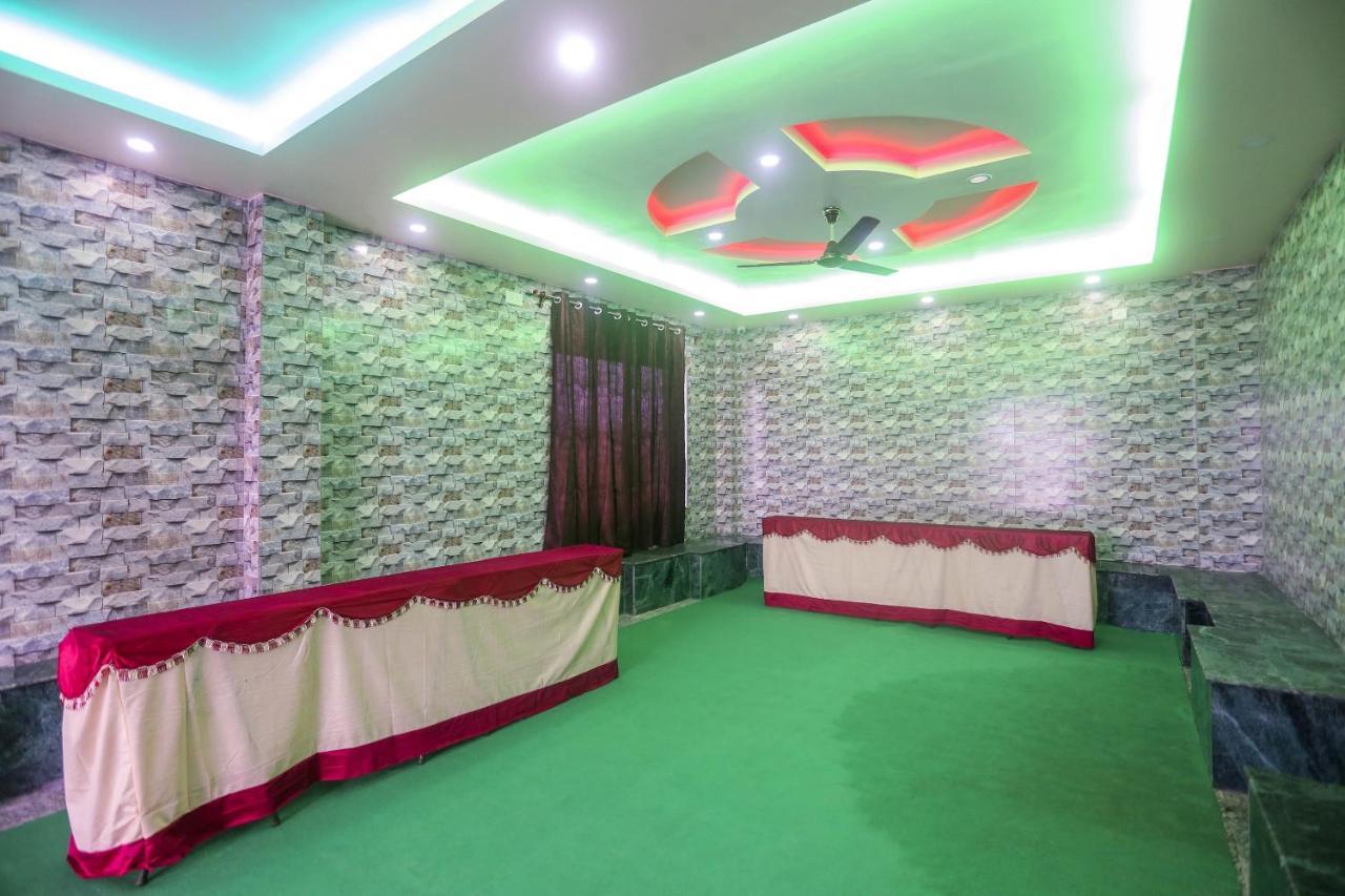 Oyo 60771 New Puri Hotel Dış mekan fotoğraf
